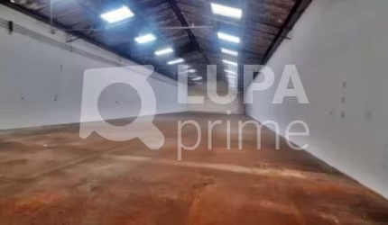 GALPÃO COMERCIAL COM 391M² PARA LOCAÇÃO NA VILA MARIA