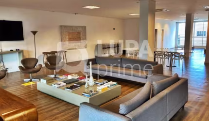 PRÉDIO COMERCIAL COM 3.883M² DE ÁREA CONSTRUÍDA À VENDA NA LUZ