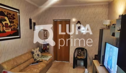CASA COM 3 QUARTOS E 1 VAGA DE GARAGEM À VENDA NA VILA EDE