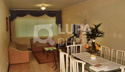 CASA COM 3 QUARTOS E 10 VAGAS DE GARAGEM À VENDA NO IMIRIM