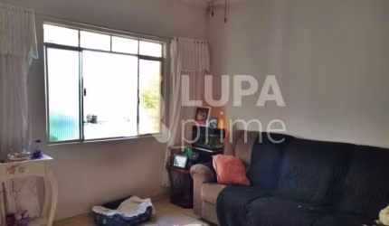 CASA COM 3 QUARTOS E 1 VAGA DE GARAGEM À VENDA NO CARRÃO