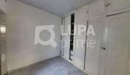 CASA COM 1 QUARTO PARA LOCAÇÃO NA ÁGUA FRIA