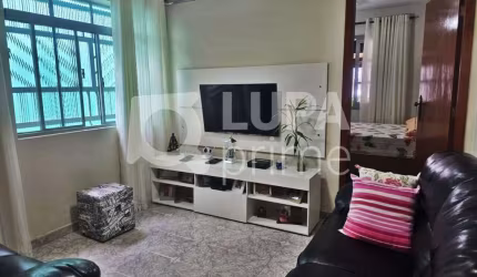 CASA COM 2 QUARTOS E 2 VAGAS DE GARAGEM PARA LOCAÇÃO NO JARDIM GUANÇA