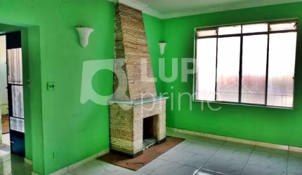 CASA COM 5 QUARTOS E 2 VAGAS DE GARAGEM PARA LOCAÇÃO NA VILA GUILHERME