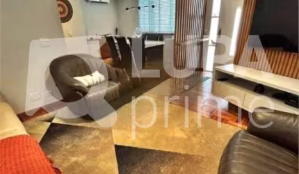 CASA COM 3 QUARTOS E 2 VAGAS DE GARAGEM À VENDA NO TUCURUVI