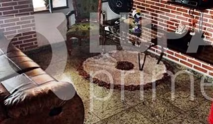 CASA COM 3 QUARTOS E 2 VAGAS DE GARAGEM À VENDA NO CARANDIRU