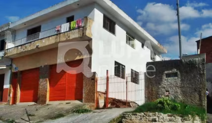 CASA PARA RENDA À VENDA NO JARDIM PERI