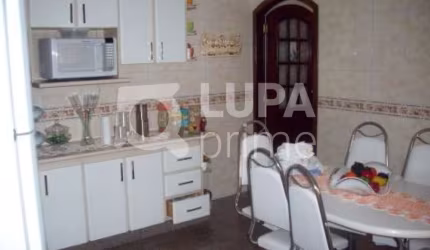 SOBRADO COM 3 QUARTOS E 4 VAGAS DE GARAGEM PARA VENDA, 300 M², VILA MEDEIROS, SÃO PAULO