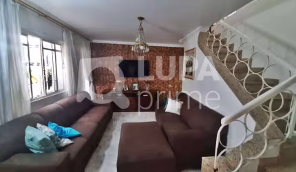 SOBRADO COM 3 QUARTOS E 2 VAGAS PARA VENDA NA VILA MARIA ALTA