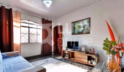 Casa com 4 Quartos, 3 banheiros e 5 vagas à Venda, 180 m², Parque Novo Mundo