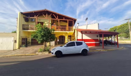 Casa com 5 dormitórios à venda, 355 m² por R$ 850.000,00 - Centro - Sapucaia do Sul/RS