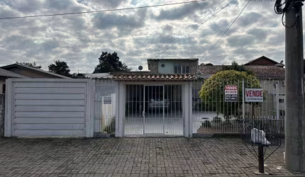 Casa com 5 dormitórios à venda, 241 m² por R$ 720.000,00 - Centro - Sapucaia do Sul/RS
