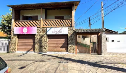 Casa com 4 dormitórios à venda, 252 m² por R$ 890.000,00 - São José - Esteio/RS