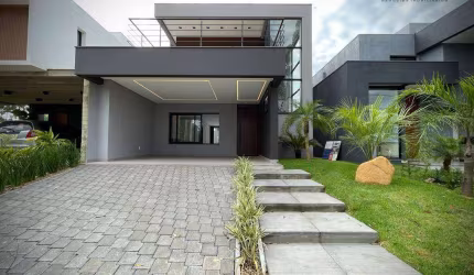 Sobrado com 3 dormitórios à venda, 218 m² por R$ 1.700.000 - Centro - Gravataí/RS