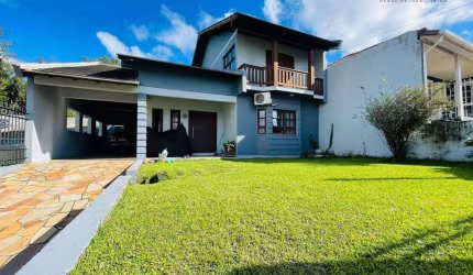 Sobrado com 3 dormitórios à venda, 242 m² por R$ 700.000 - São José - Sapucaia do Sul/RS