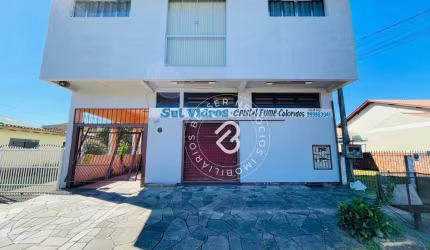 Sobrado com 4 dormitórios à venda, 330 m² por R$ 800.000,00 - Lomba da Palmeira - Sapucaia do Sul/RS