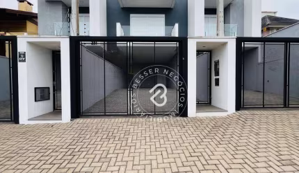 Sobrado com 3 dormitórios à venda, 175 m² por R$ 950.000,00 - São José - São Leopoldo/RS