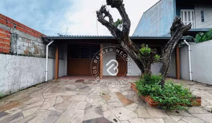 Casa com 2 dormitórios à venda, 110 m² por R$ 270.000,00 - Lomba da Palmeira - Sapucaia do Sul/RS
