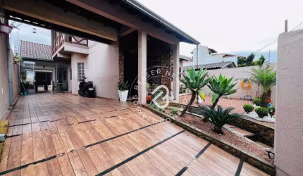 Sobrado com 3 dormitórios à venda, 171 m² por R$ 793.000,00 - Nova Sapucaia - Sapucaia do Sul/RS