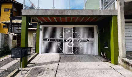 Casa com 2 dormitórios à venda, 139 m² por R$ 370.000,00 - Lomba da Palmeira - Sapucaia do Sul/RS