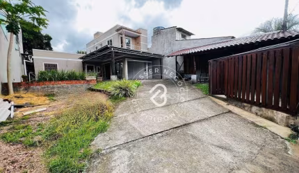 Sobrado com 4 dormitórios à venda, 136 m² por R$ 630.000,00 - Ipiranga - Sapucaia do Sul/RS