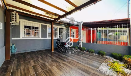 Casa com 2 dormitórios à venda, 65 m² por R$ 250.000,00 - Lomba da Palmeira - Sapucaia do Sul/RS