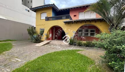 Casa com 7 dormitórios para alugar, 420 m² por R$ 7.700,00/mês - Centro - São Leopoldo/RS