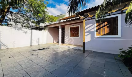 Casa com 2 dormitórios, 74 m² - venda por R$ 426.000,00 ou aluguel por R$ 2.534,00/mês - Centro - Esteio/RS