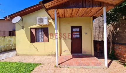 Casa com 4 dormitórios à venda, 90 m² por R$ 285.000,00 - Capão da Cruz - Sapucaia do Sul/RS