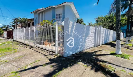 Sobrado com 2 dormitórios à venda, 209 m² por R$ 424.000,00 - Getúlio Vargas - Sapucaia do Sul/RS