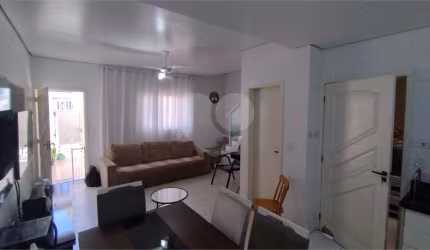 Sobrado com 2 quartos à venda em Vila Carmem - SP
