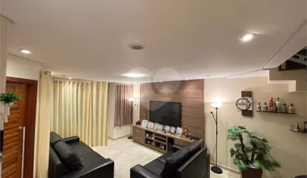 Sobrado com 3 quartos à venda em Jardim Teresa - SP