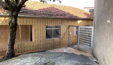 Casa térrea com 4 quartos à venda em Jardim Guairaca - SP