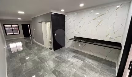 Sobrado com 3 quartos à venda em Vila Carrão - SP