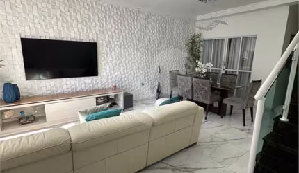 Sobrado com 3 quartos à venda em Cidade Continental - SP