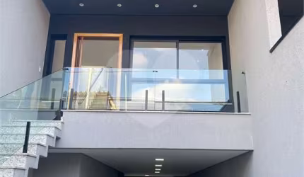 Sobrado com 3 quartos à venda em Vila Carrão - SP
