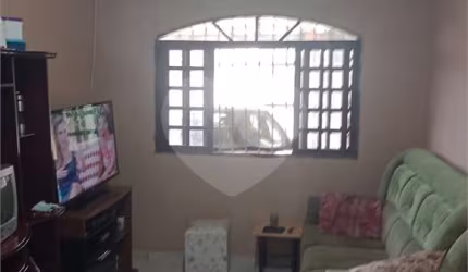 Casa térrea com 2 quartos à venda em Umuarama - SP