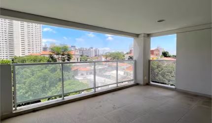 Apartamento com 3 quartos à venda em Aclimação - SP