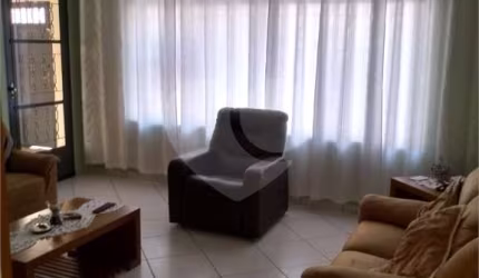 Casa com 3 quartos à venda em Vila Nova Pauliceia - SP