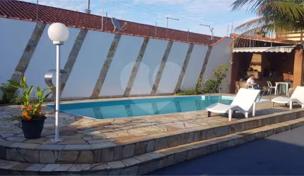 Casa térrea com 3 quartos à venda em Belas Artes - SP