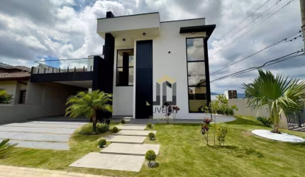 Casa com 3 suítes à venda, 246 m² por R$ 1.990.000 - Altos da Floresta - Atibaia/SP