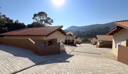 Casa com 2 Suítes à venda, 74 m² por R$ 590.000 - Ribeirão dos Porcos - Atibaia/SP