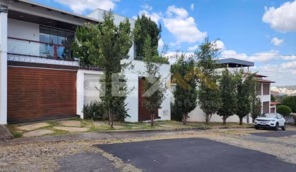 Casa Alto Padrão no Bairro L. P. Pereira