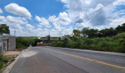 Lote plano de esquina com 220m², 10m² de frente, rua Alceu Amoroso de Lima, Chan