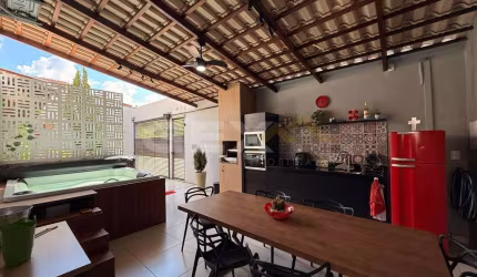 Casa à venda no bairro Vila Romana, 3 quartos, 1 suíte, varanda gourmet com hidr