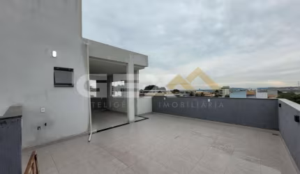 Apartamento cobertura com 03 quartos sendo 01 suíte no bairro Belvedere