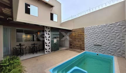 Casa com espaço gourmet completo no bairro Bom Pastor