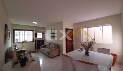 Casa de lote interior no bairro Manoel Valinhas