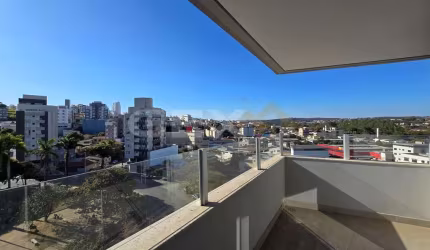 Apartamento no bairro Bom Pastor com 03 quartos e sacada