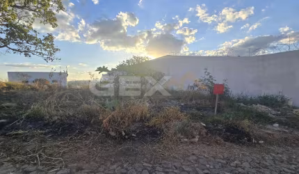 Lote com 320,10m² à venda, Rua Nero Batista dos Santos, Nações - Divinópolis/MG